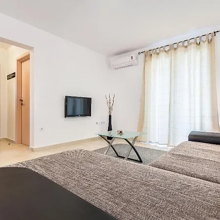 In With Loggia, Air Conditioning, Wifi, Washing Machine 3613-1